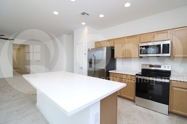 Building Photo - 14452 W Sand Hills Rd