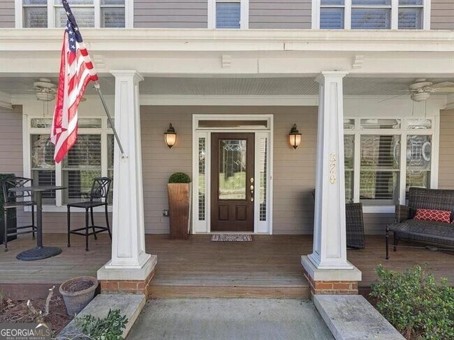 Foto del edificio - 820 Freedom Ln