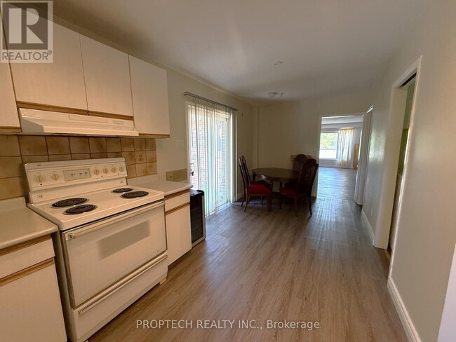 Photo du bâtiment - 122 Parkway Ave