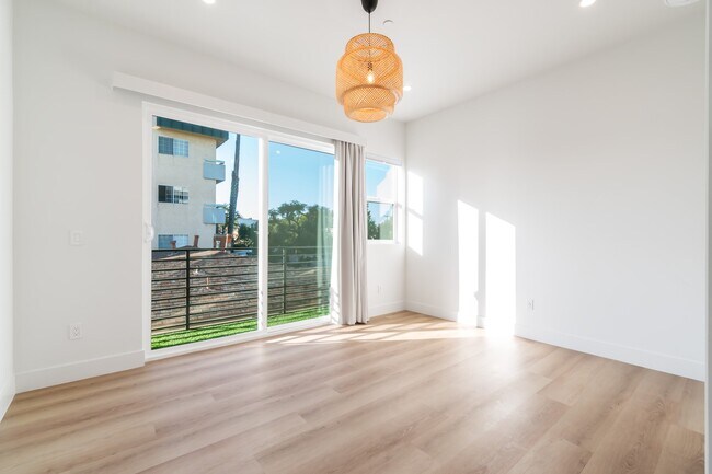 Foto del edificio - 3917 Inglewood Blvd