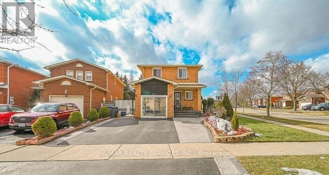 Photo du bâtiment - 32 Shenstone Ave