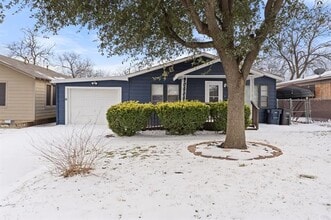 Building Photo - 5729 Blackmore Ave