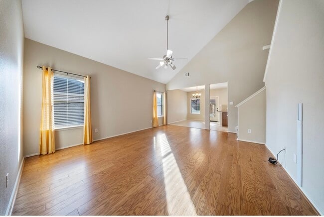 Foto del edificio - 18123 Hillock Glen Ln