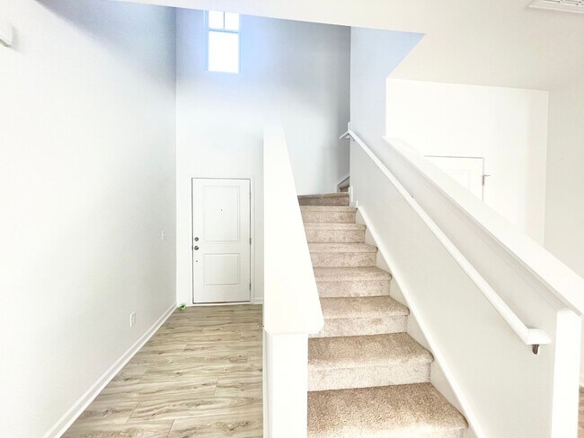Foto del edificio - NEW 3BD/2.5BTH Townhome minutes from I-85 ...