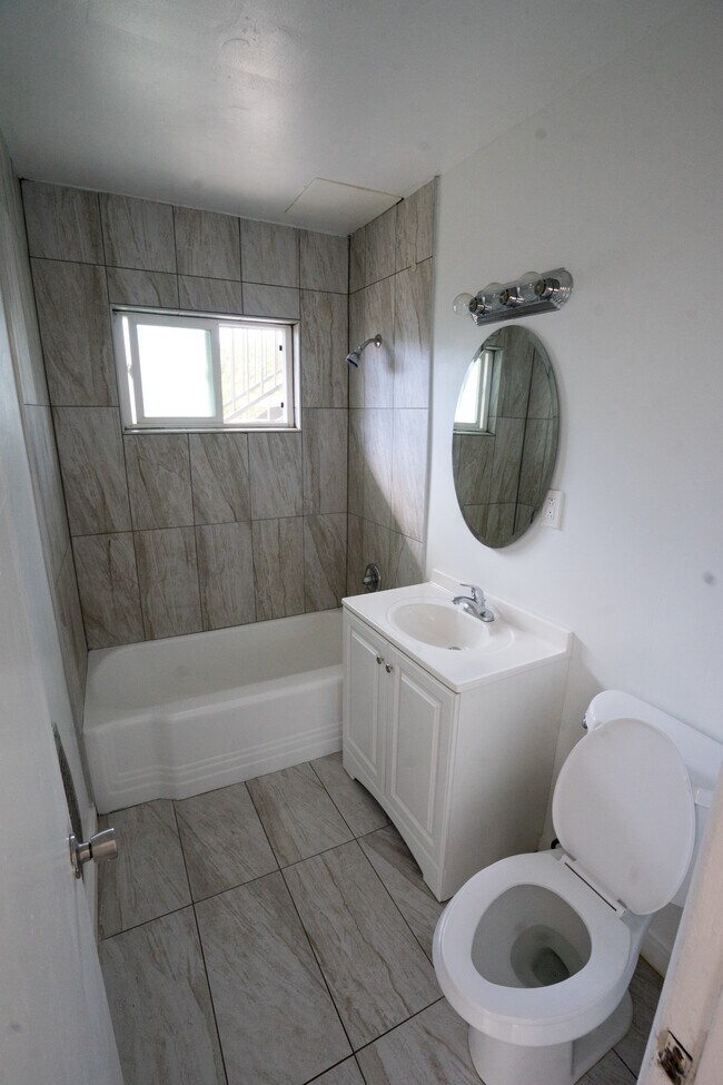 Bathroom - 5614 Auckland Ave
