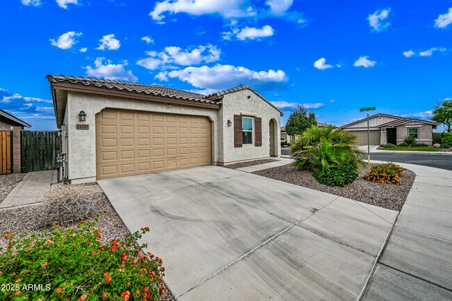 Building Photo - 12243 W Briles Rd
