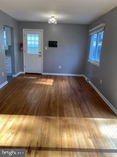 Building Photo - 704 Kings Ln