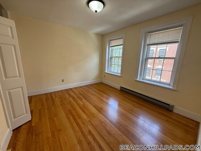 Foto del edificio - 88 W Cedar St