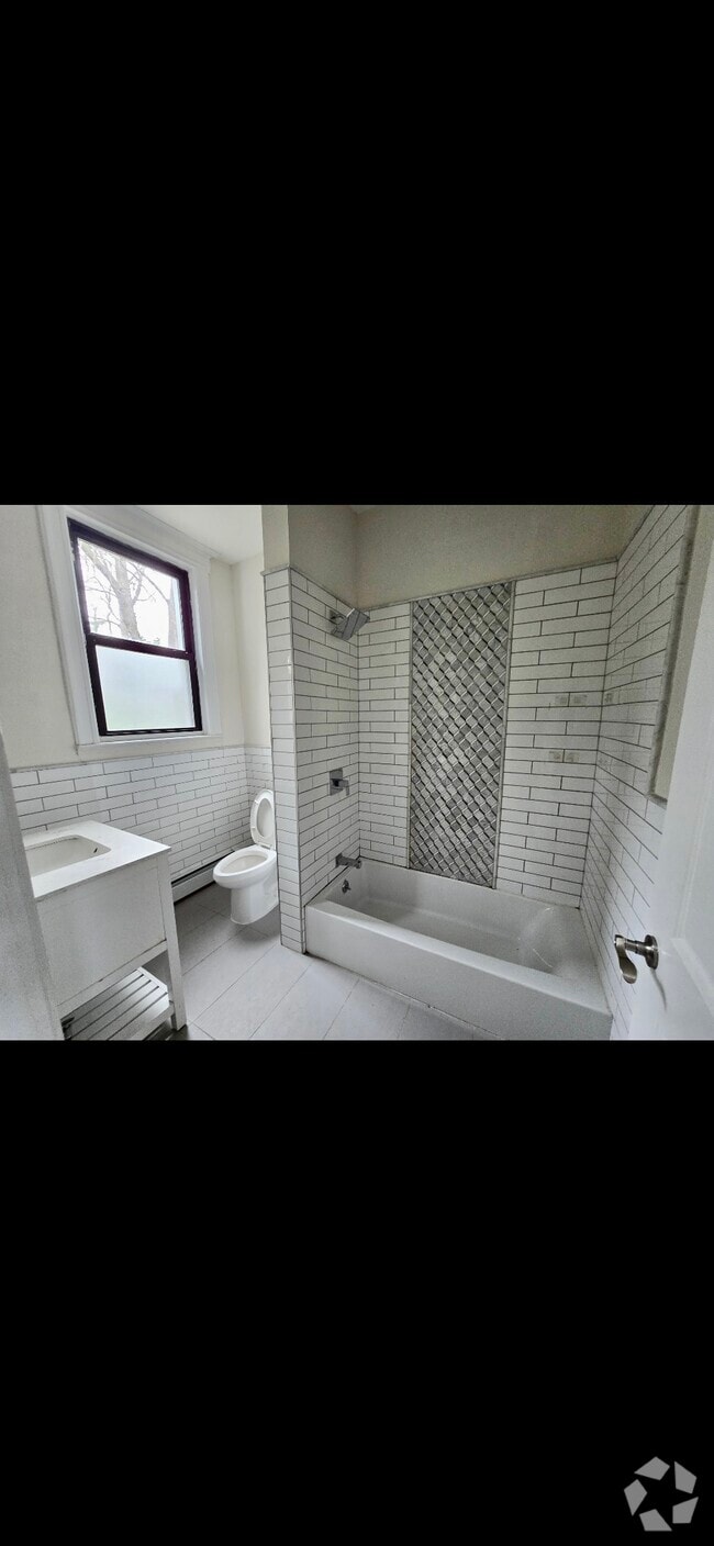 Building Photo - 228 Saint Marks Pl