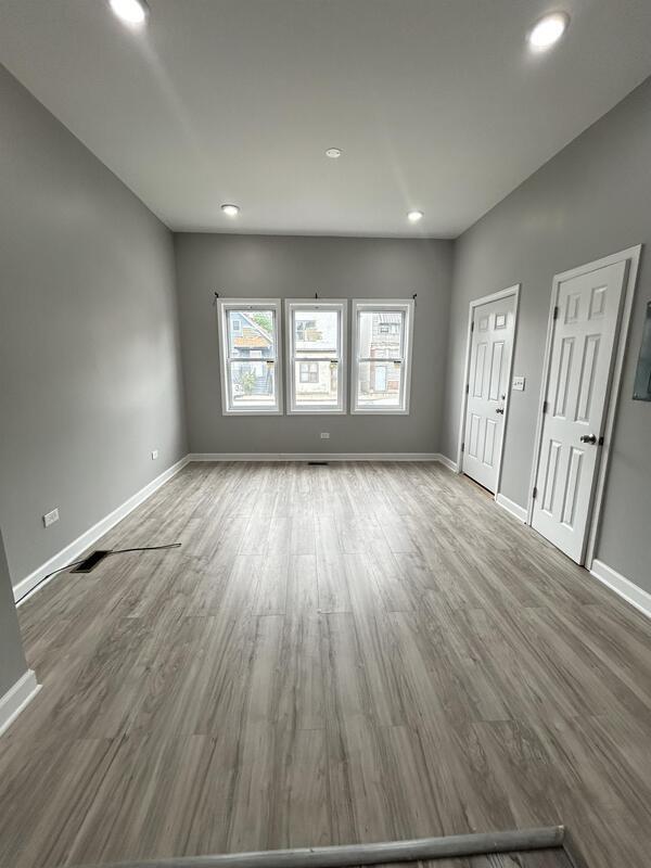 Foto del edificio - 9605 Avenue L - 1F