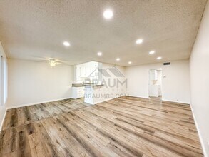 Building Photo - 6039 Whitsett Ave