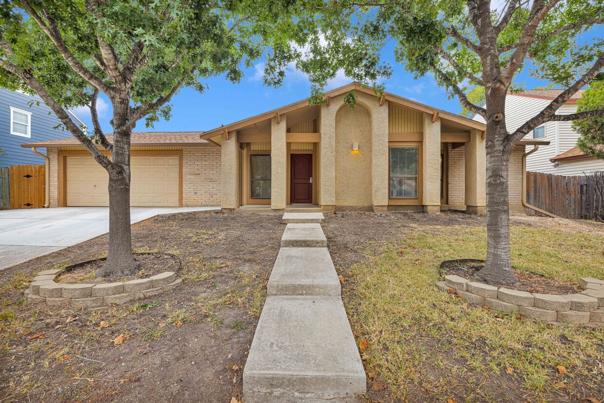 Primary Photo - Home for Rent in NE San Antonio!