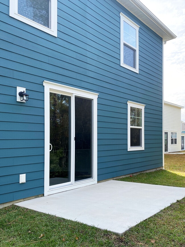 Building Photo - 6015 Forest Dell Ct