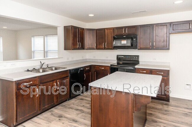 Building Photo - 1541 Mariners Ct