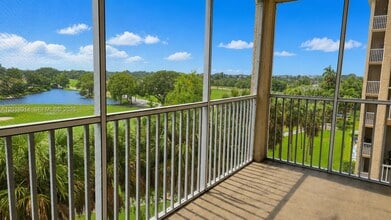 Building Photo - 250 Jacaranda Dr