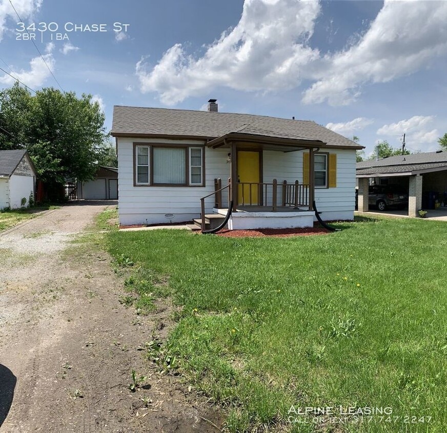 Southwest Indy 2BR House w/2Car Garage! House Rental in Indianapolis, IN