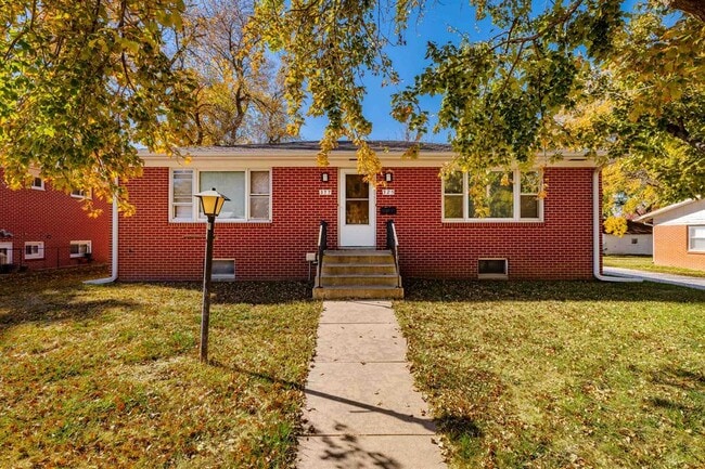 Foto del edificio - 375 S 44th St