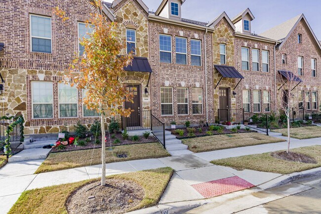 Foto del edificio - 326 Shasta Dr