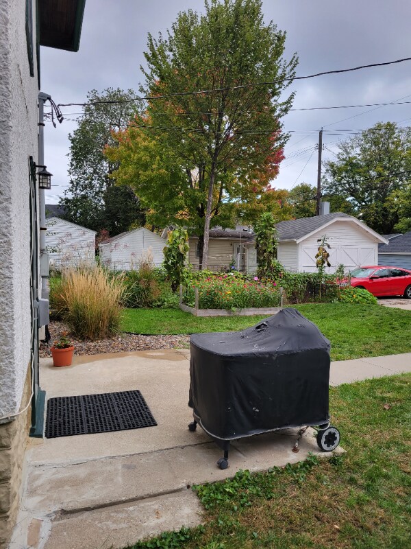 Building Photo - 4409 Nokomis Ave