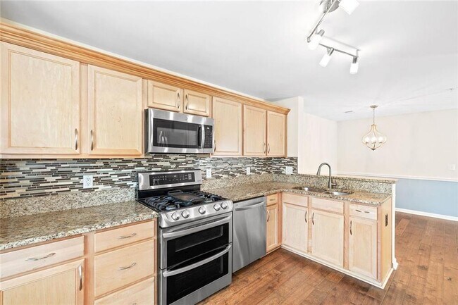 Foto del edificio - 4140 Riverlook Pkwy SE