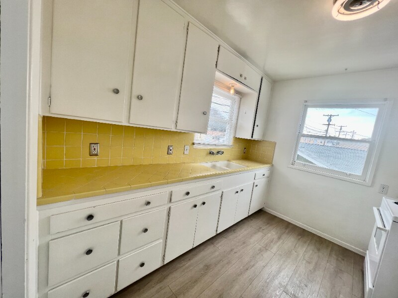 4462 Montalvo St, San Diego, CA 92107 Room for Rent in San Diego, CA