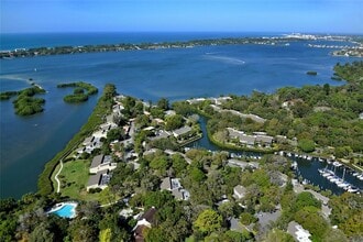 Building Photo - 1508 Pelican Cove Rd