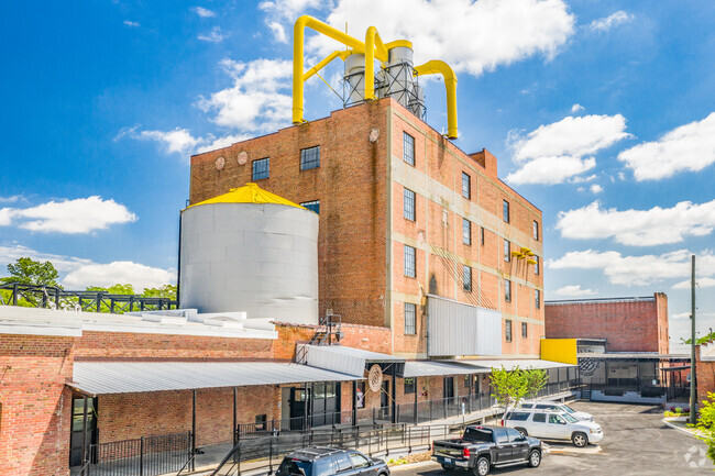 Building Photo - Peanut Crossing