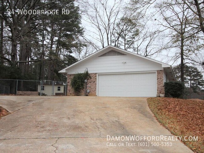 Building Photo - 94 Woodbridge Rd - 3 beds, 2 full baths