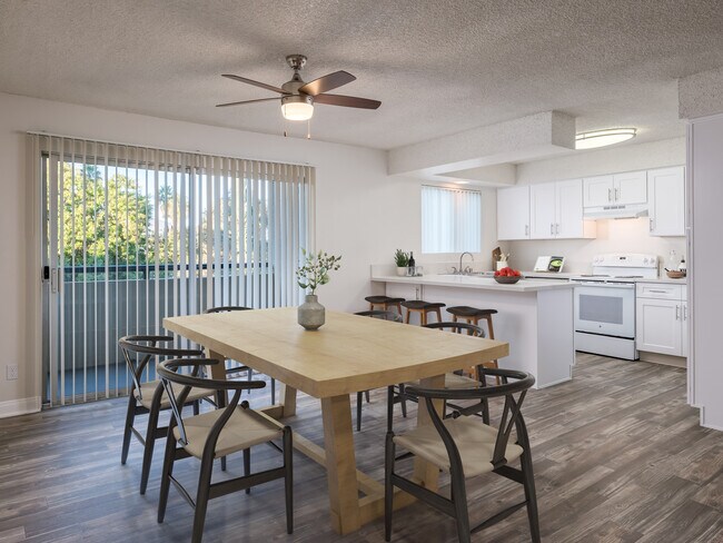 Apartamento remodelado - The Penthouse Apartments $1200 MOVE IN BONUS!