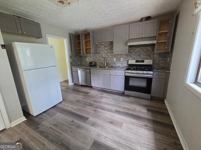 Foto del edificio - 5034 Cherokee Ct
