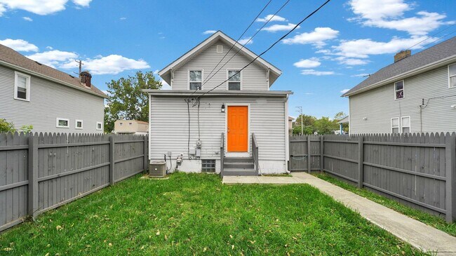 Building Photo - 799 E 2nd Ave