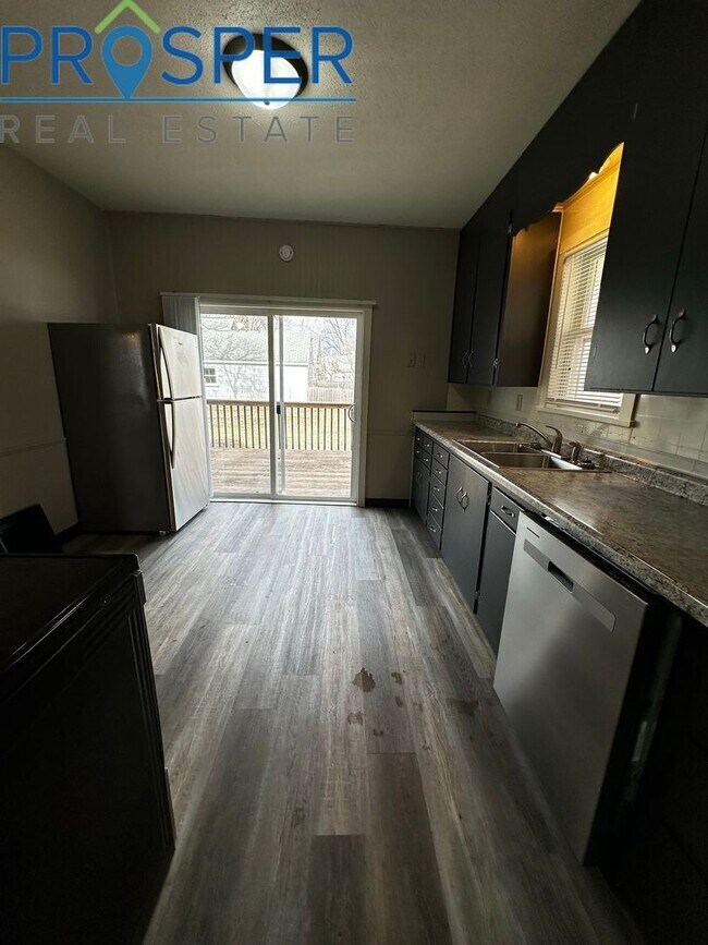 Building Photo - WO647X