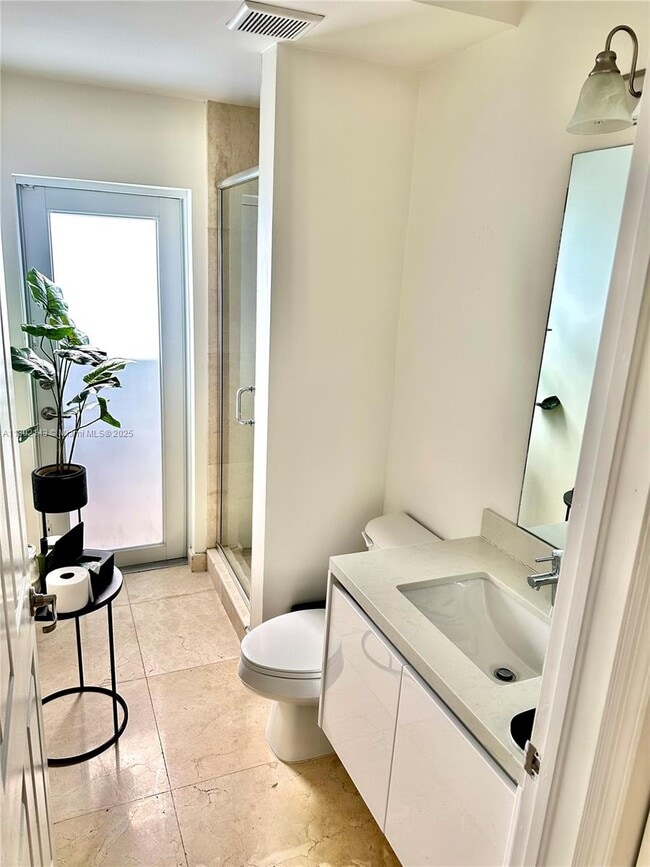 Foto del edificio - 10450 NW 69th Terrace