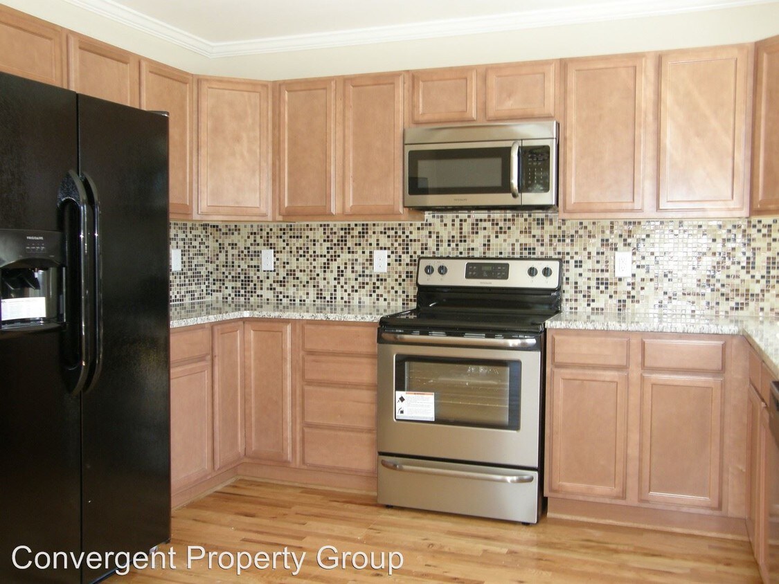 Foto principal - 604 Grove Rd