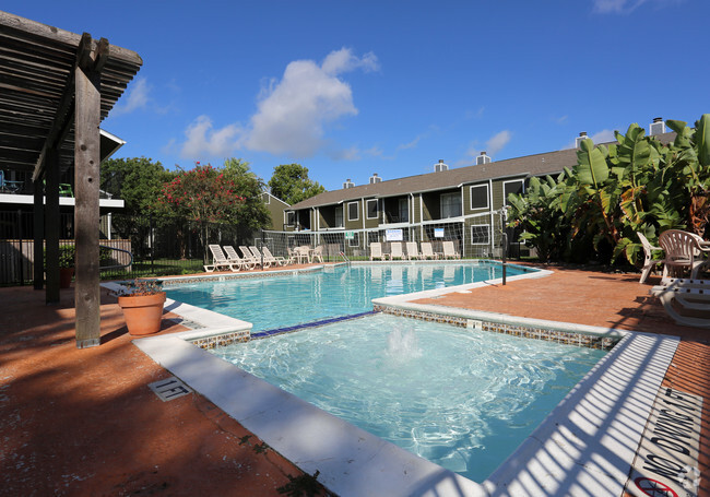 Piscina - Mosswood Apartment Homes