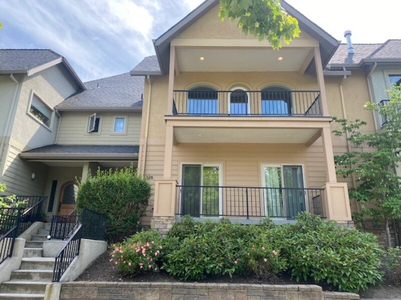 Foto principal - 528 W Nevada St