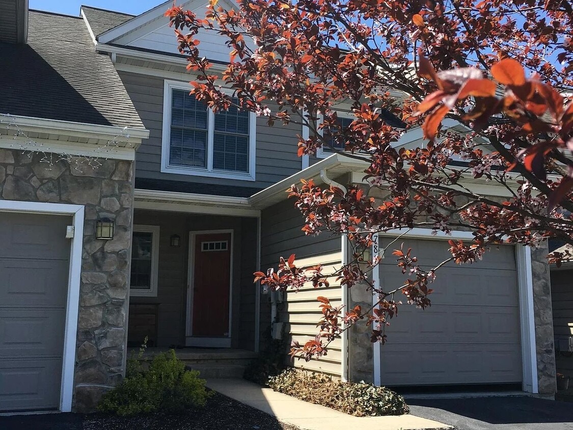 Primary Photo - 2 Bed 2.5 Bath Townhouse in Lititz