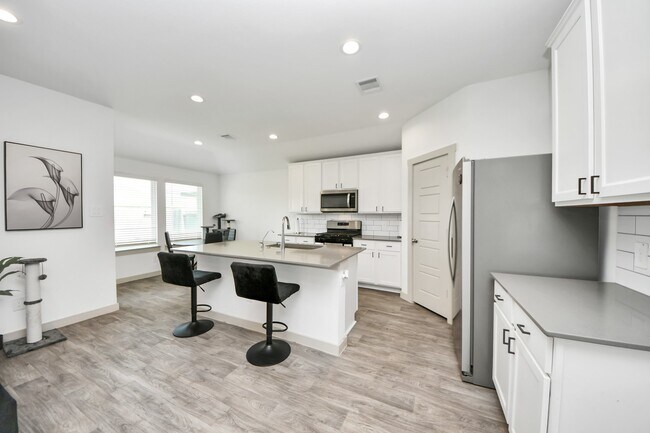 Building Photo - 7706 Caspian Rnch Dr