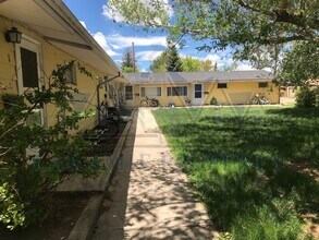 Building Photo - 529 E Spring Creek Dr