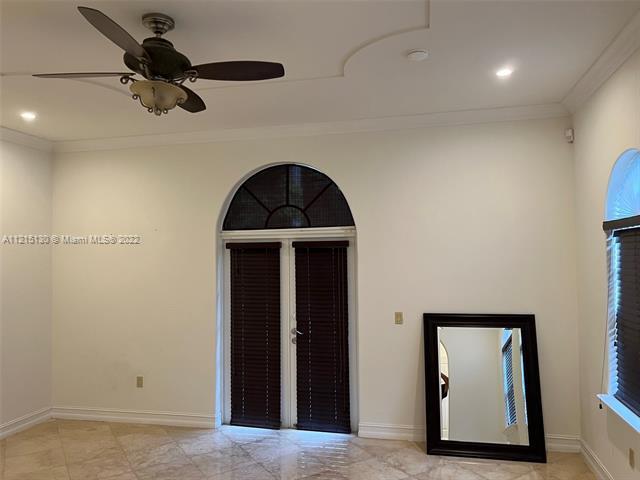 Foto del edificio - 6795 SW 98th St