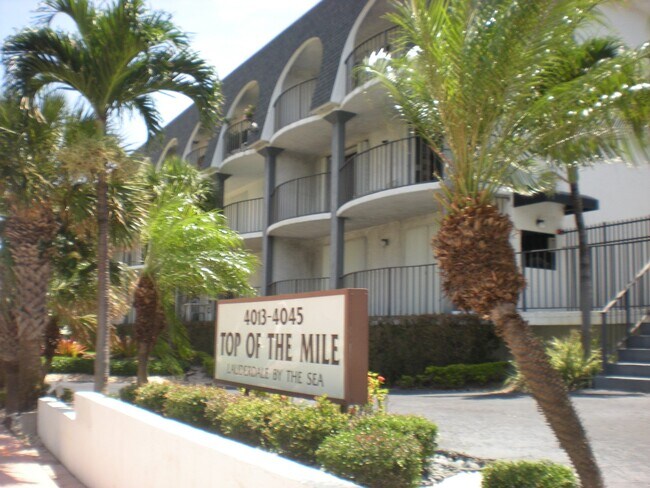 front - 4013 N Ocean Dr