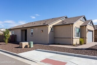 Building Photo - 1352 Warbler Wy
