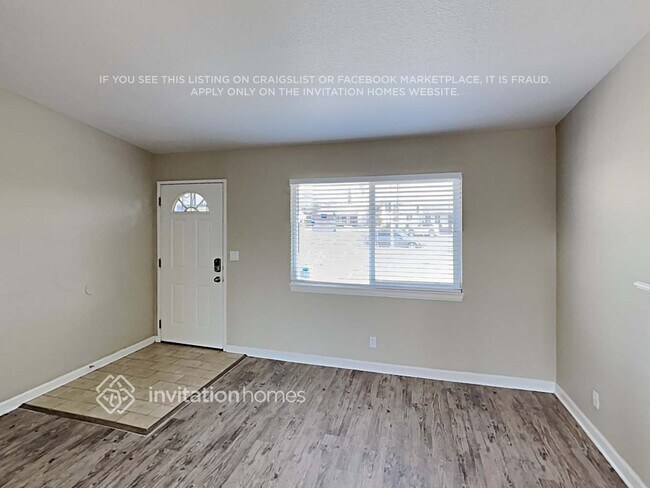 Foto del edificio - 8217 Laurel Canyon Blvd