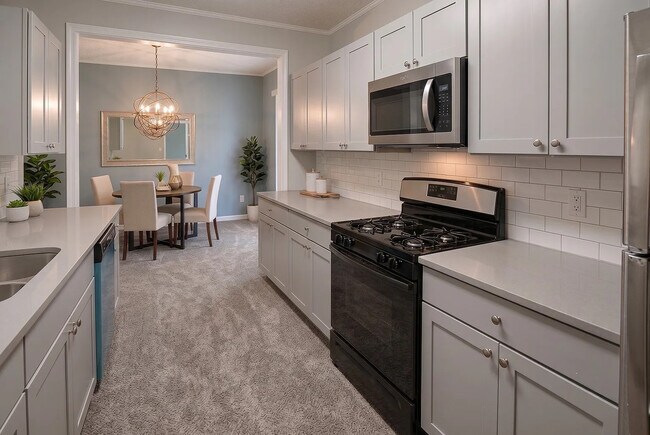 Foto del edificio - Room in Townhome on Northdale Rd