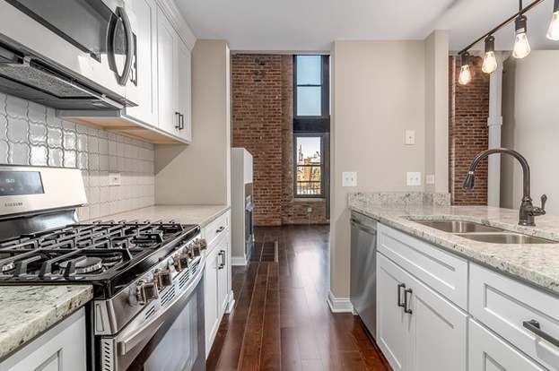 Building Photo - 50 E 26th St