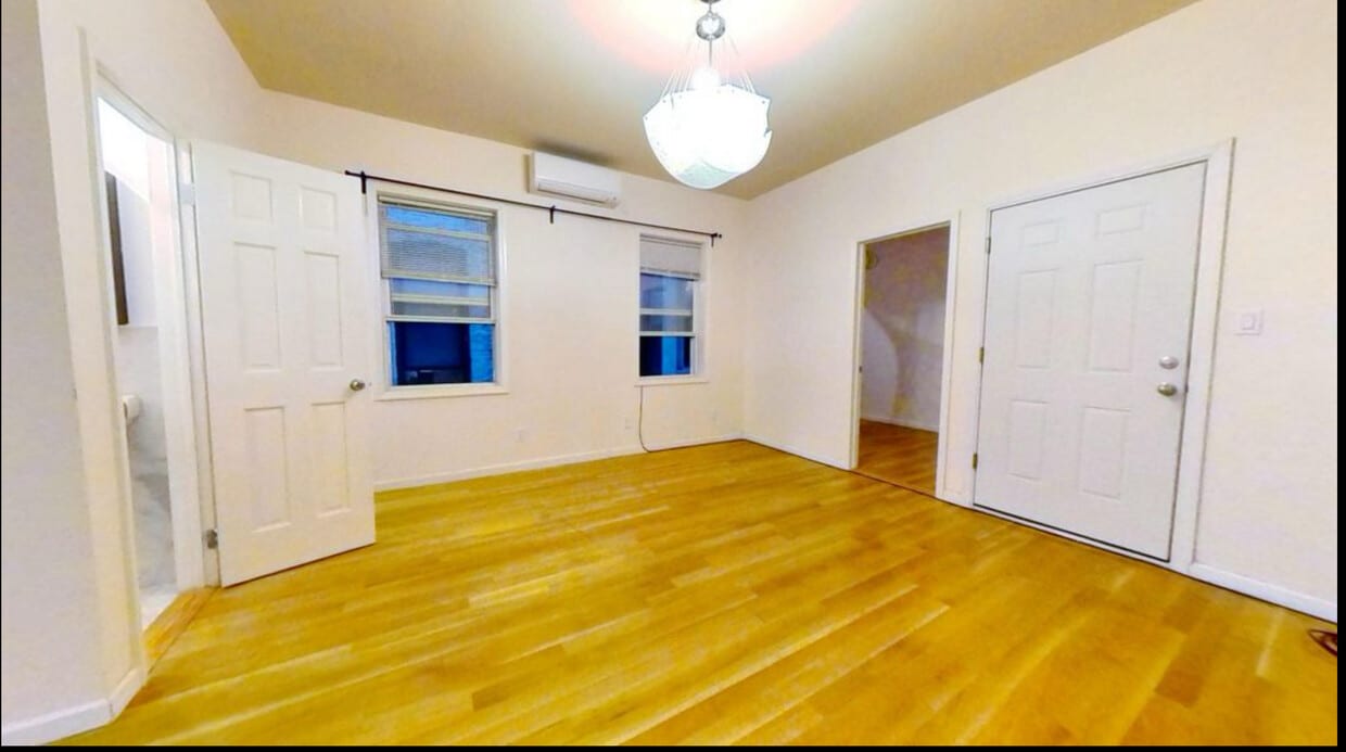Foto principal - 372 Bay Ridge Ave