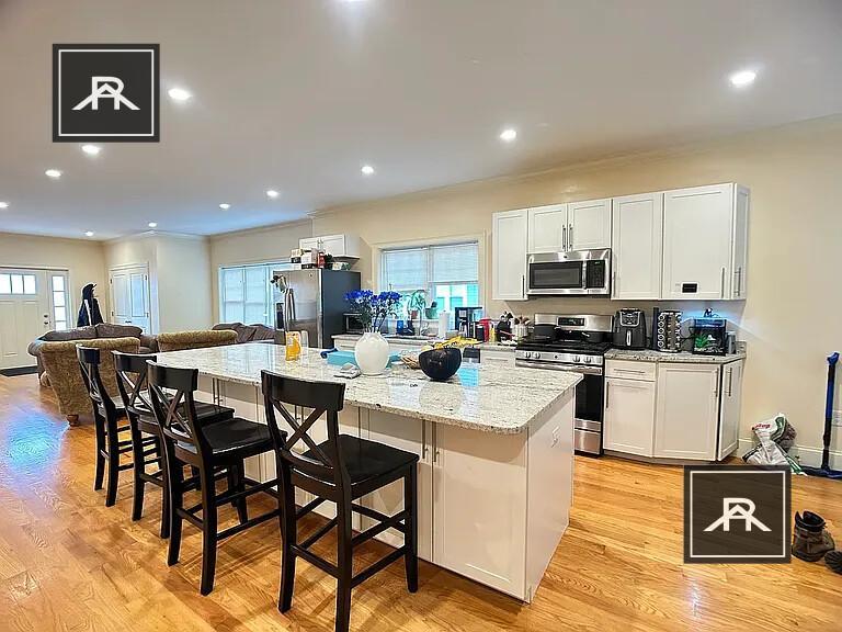 5 bedroom in Brighton MA 02135 - 5 bedroom in Brighton MA 02135