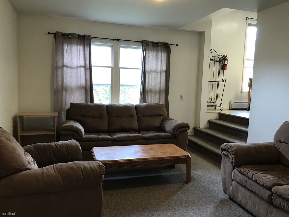 Foto principal - 117 Oak Ave