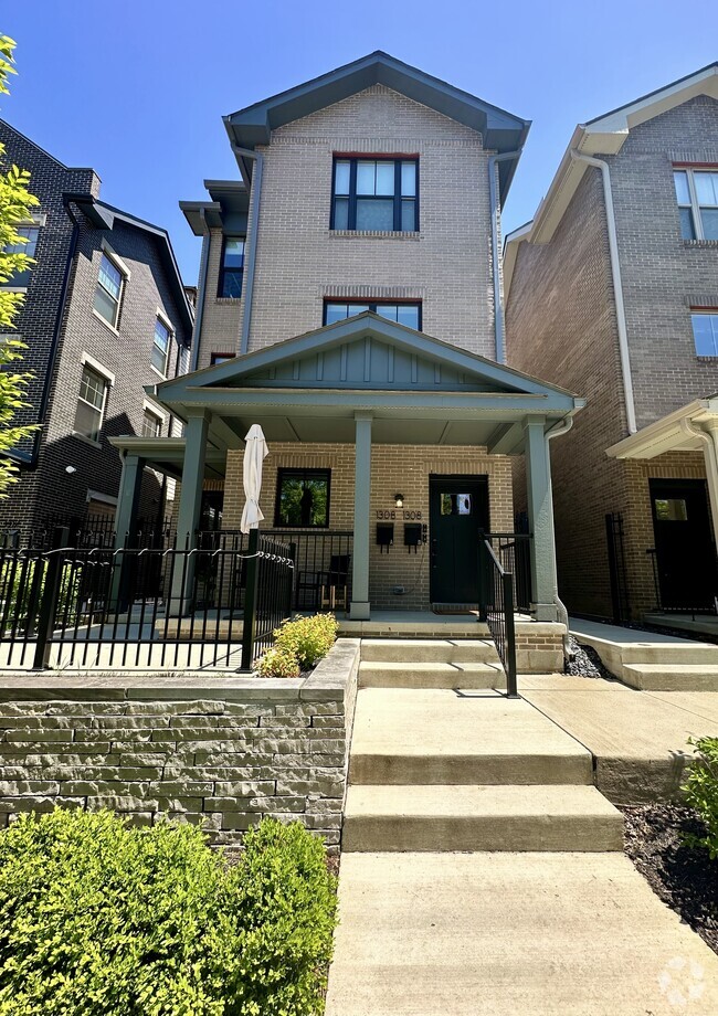 Building Photo - 1308 Forsythe Ave