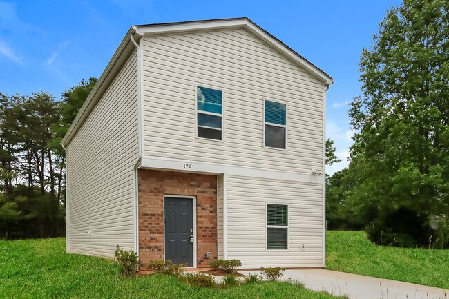 Foto del edificio - 196 Sharon School Rd